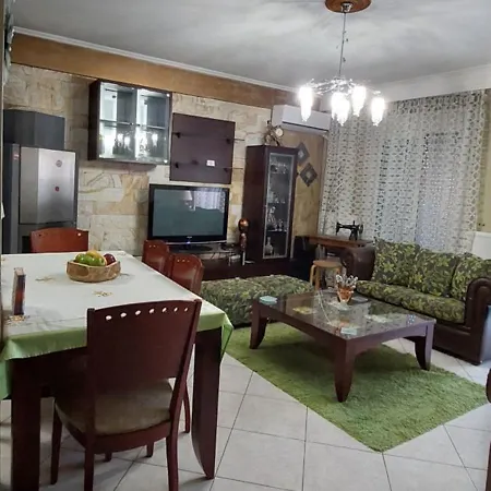 Comfortable And Elegant Fofi * 塞萨洛尼基