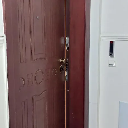 Comfortable And Elegant Fofi 公寓